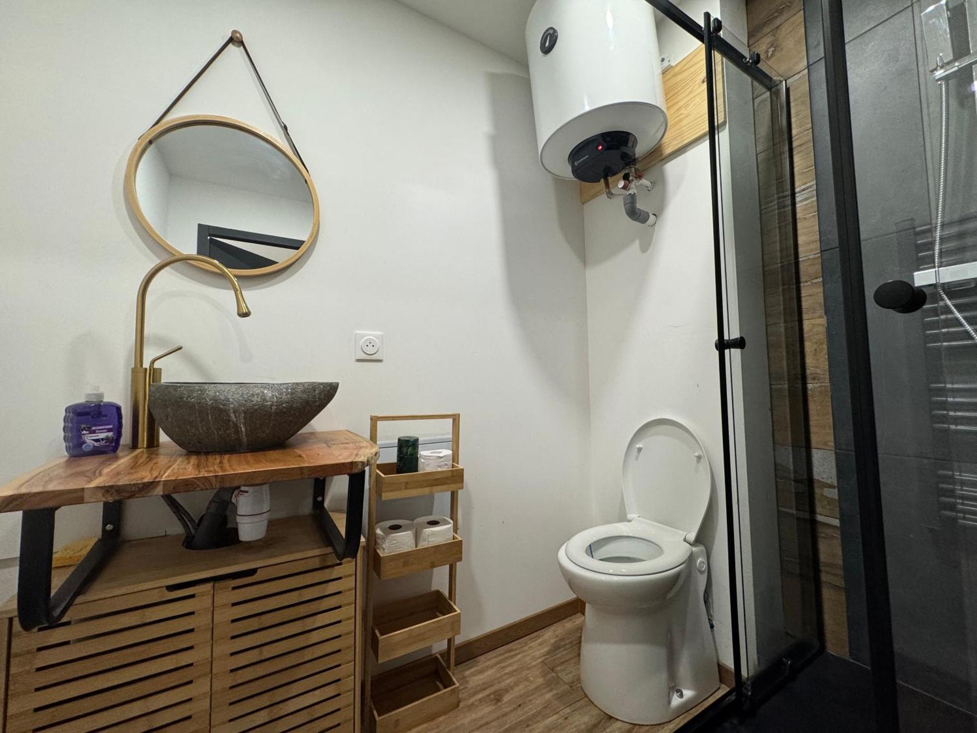 Studio Au Cloitres Mirecourt Extérieur photo